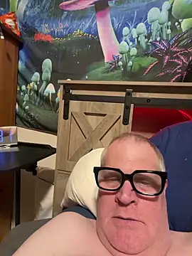 Snapshot of Mimmoromeo1973 chatting on March 10, 2026, 5:34 am Mimmoromeo1973 online show from March 10, 2026, 5:34 am