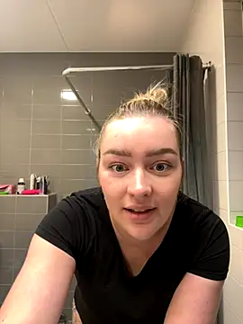 Snapshot of xX_HotCouple_Xx chatting on September 22, 2025, 6:54 pm xX HotCouple Xx online show from September 22, 2025, 6:54 pm