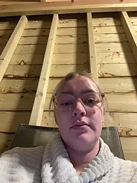 xX HotCouple Xx online show from January 14, 2026, 8:25 pm