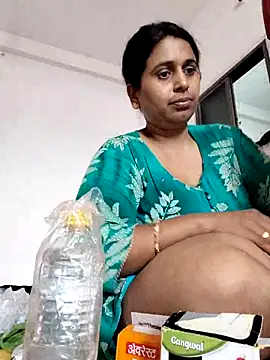 Snapshot of Rasmalai786 chatting on May 30, 2026, 5:37 am Rasmalai786 online show from May 30, 2026, 5:37 am