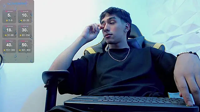 Snapshot of Jake_tripp chatting on December 13, 2024, 7:47 am Jake tripp online show from December 13, 2024, 7:47 am