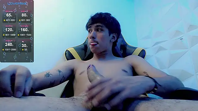 Snapshot of Jake_tripp chatting on January 26, 2025, 4:20 am Jake tripp online show from January 26, 2025, 4:20 am