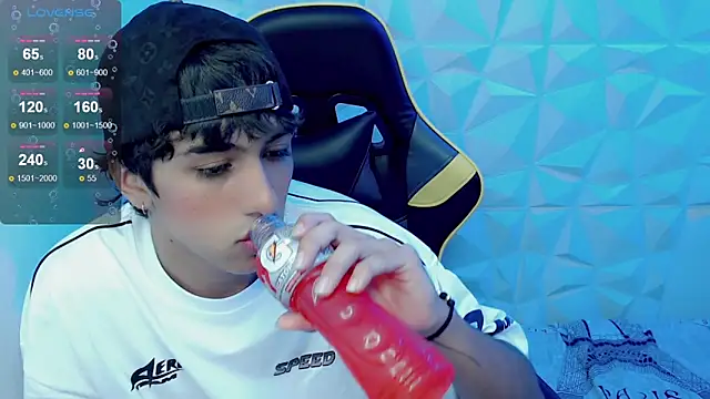 Snapshot of Jake_tripp chatting on February 20, 2025, 3:12 am Jake tripp online show from February 20, 2025, 3:12 am