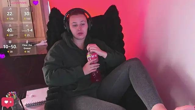 bonnie moon  online show from March 2, 2026, 5:09 pm