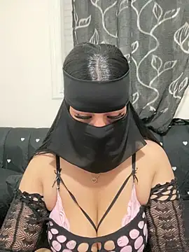 Snapshot of mari_layali chatting on June 17, 2026, 8:32 pm mari layali online show from June 17, 2026, 8:32 pm