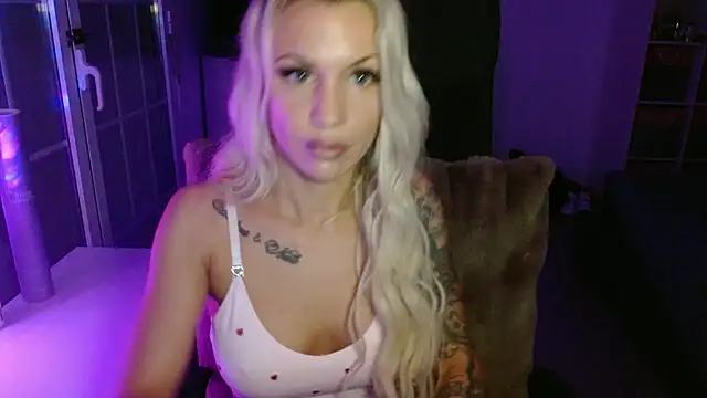 JuicyJanexo online show from March 14, 2026, 5:35 am