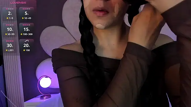 Susa1userma  online show from December 19, 2025, 11:17 am