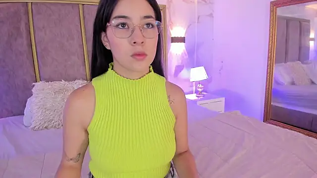 Snapshot of Susa1userma_ chatting on June 7, 2026, 1:15 pm Susa1userma online show from June 7, 2026, 1:15 pm