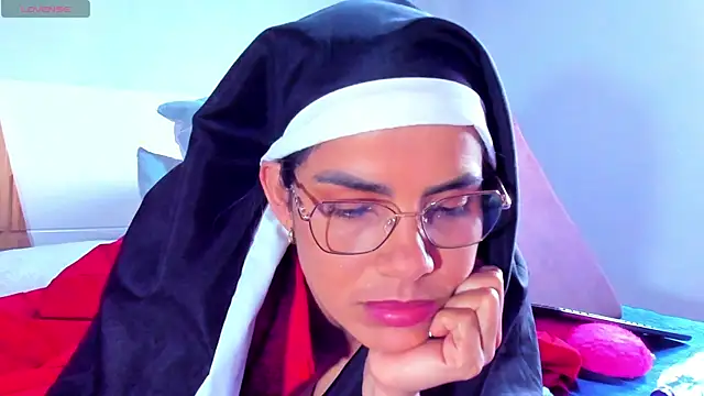 Snapshot of ClaraMariaMon chatting on March 20, 2025, 5:04 pm ClaraMariaMon online show from March 20, 2025, 5:04 pm