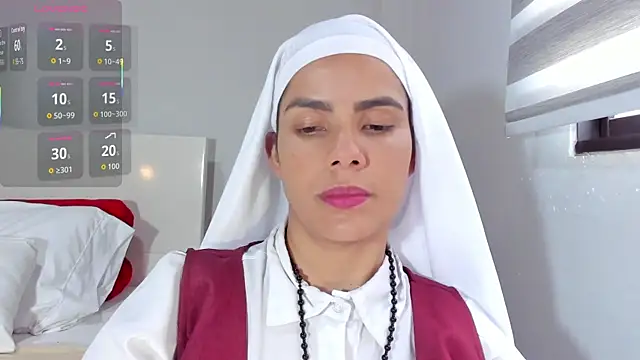 ClaraMariaMon online show from February 6, 2026, 7:17 pm