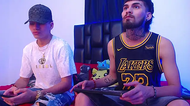 Snapshot of Brutal_Sex_Fucking chatting on March 3, 2025, 10:20 pm Brutal Sex Fucking online show from March 3, 2025, 10:20 pm