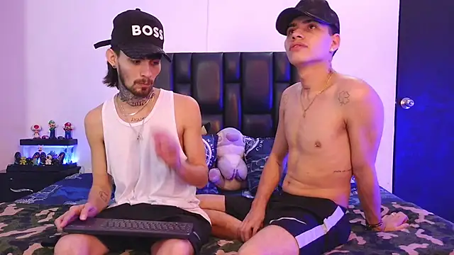 Snapshot of Brutal_Sex_Fucking chatting on September 11, 2025, 11:27 pm Brutal Sex Fucking online show from September 11, 2025, 11:27 pm