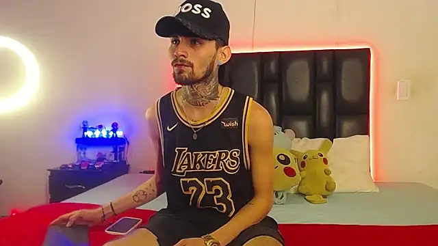 Snapshot of Brutal_Sex_Fucking chatting on November 11, 2025, 7:25 pm Brutal Sex Fucking online show from November 11, 2025, 7:25 pm