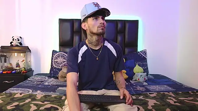 Brutal Sex Fucking online show from February 4, 2026, 8:25 pm