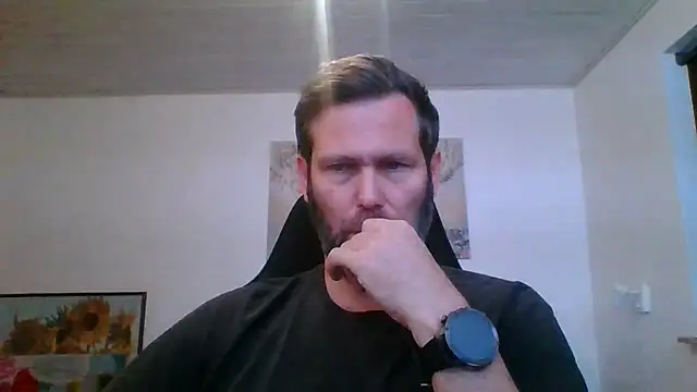 Snapshot of Gotta1 chatting on November 3, 2025, 4:19 pm Gotta1 online show from November 3, 2025, 4:19 pm