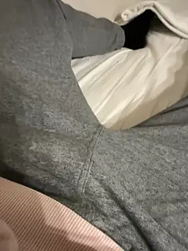 Snapshot of young1fucker chatting on December 16, 2024, 1:11 pm young1fucker online show from December 16, 2024, 1:11 pm