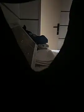 Snapshot of young1fucker chatting on December 28, 2024, 2:32 pm young1fucker online show from December 28, 2024, 2:32 pm