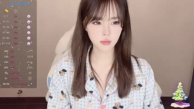 Mini-X online show from February 10, 2025, 3:32 pm