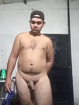 travieso2893 online show from April 26, 2026, 2:42 am
