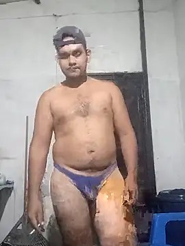 Snapshot of travieso2893 chatting on May 7, 2026, 2:50 am travieso2893 online show from May 7, 2026, 2:50 am