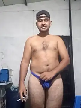 Snapshot of travieso2893 chatting on May 19, 2026, 2:07 am travieso2893 online show from May 19, 2026, 2:07 am