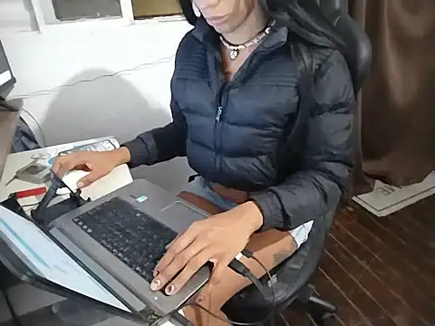 Snapshot of morenaindiaofc chatting on September 15, 2025, 11:38 pm morenaindiaofc online show from September 15, 2025, 11:38 pm