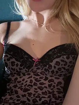 Snapshot of Lolitaxlola chatting on January 6, 2025, 2:36 pm Lolitaxlola online show from January 6, 2025, 2:36 pm