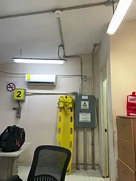 Snapshot of EnriquePersian197 chatting on October 15, 2025, 1:06 am EnriquePersian197 online show from October 15, 2025, 1:06 am