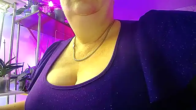  Sweet Woman online show from October 11, 2025, 4:22 am