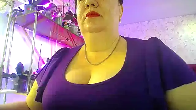  Sweet Woman online show from April 25, 2026, 6:05 am