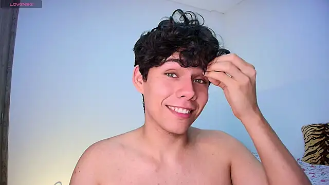 Snapshot of Naytoon__lex chatting on November 6, 2025, 10:05 am Naytoon lex online show from November 6, 2025, 10:05 am