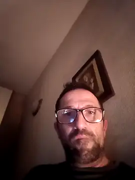 Snapshot of Porco81cazzo chatting on December 19, 2025, 11:12 pm Porco81cazzo online show from December 19, 2025, 11:12 pm