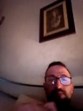 Snapshot of Porco81cazzo chatting on December 21, 2025, 11:56 pm Porco81cazzo online show from December 21, 2025, 11:56 pm