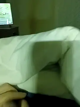 Snapshot of Porco81cazzo chatting on February 13, 2026, 1:34 am Porco81cazzo online show from February 13, 2026, 1:34 am