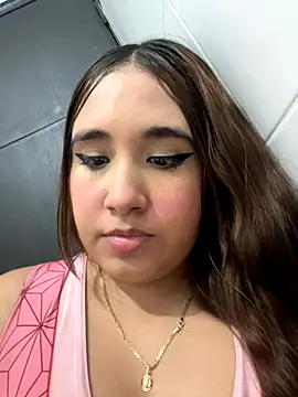 melyescobar online show from October 19, 2025, 3:29 am