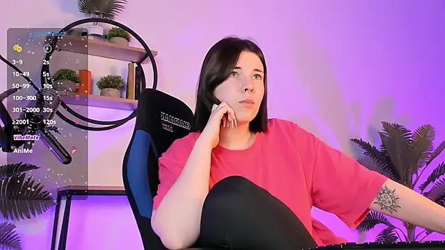 AliceSunday online show from March 5, 2025, 2:01 pm