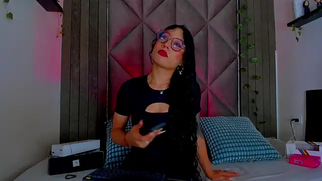 BriaConner  online show from July 20, 2026, 2:26 am