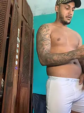 Snapshot of Pinocchiu chatting on December 12, 2024, 1:17 pm Pinocchiu online show from December 12, 2024, 1:17 pm