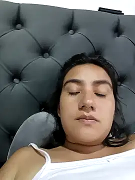 Snapshot of Hellen_Alex chatting on January 13, 2025, 8:48 pm Hellen Alex online show from January 13, 2025, 8:48 pm