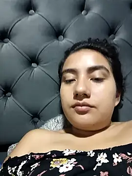 Snapshot of Hellen_Alex chatting on February 1, 2025, 2:45 pm Hellen Alex online show from February 1, 2025, 2:45 pm