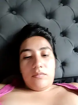 Snapshot of Hellen_Alex chatting on March 6, 2025, 5:33 pm Hellen Alex online show from March 6, 2025, 5:33 pm