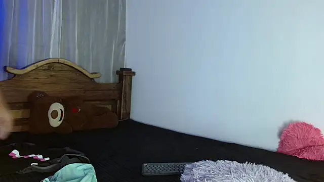 Snapshot of max_ashley_mds chatting on March 14, 2025, 6:50 pm max ashley mds online show from March 14, 2025, 6:50 pm