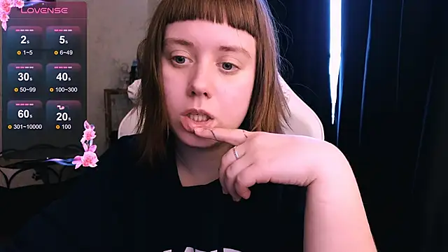 Snapshot of June_shy0 chatting on January 11, 2025, 12:18 pm June shy0 online show from January 11, 2025, 12:18 pm