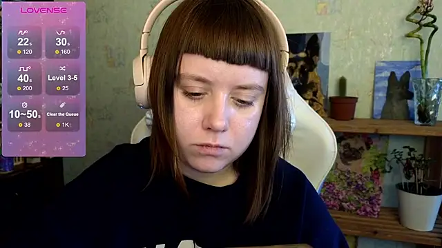 Snapshot of June_shy0 chatting on January 31, 2025, 8:11 am June shy0 online show from January 31, 2025, 8:11 am