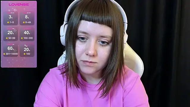 Snapshot of June_shy0 chatting on February 8, 2025, 8:09 am June shy0 online show from February 8, 2025, 8:09 am