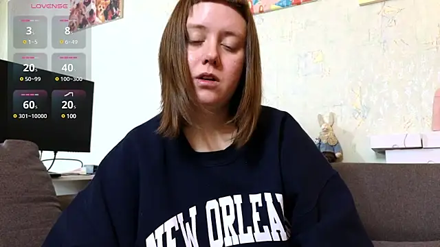 Snapshot of June_shy0 chatting on February 26, 2025, 8:04 am June shy0 online show from February 26, 2025, 8:04 am