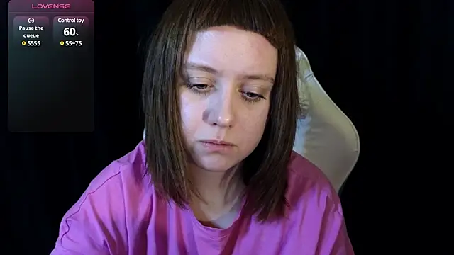 Snapshot of June_shy0 chatting on February 28, 2025, 7:26 am June shy0 online show from February 28, 2025, 7:26 am