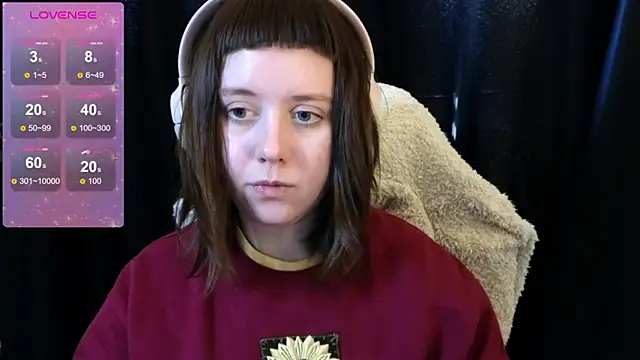 Snapshot of June_shy0 chatting on March 9, 2025, 8:18 am June shy0 online show from March 9, 2025, 8:18 am