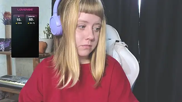 Snapshot of June_shy0 chatting on September 21, 2025, 7:32 am June shy0 online show from September 21, 2025, 7:32 am