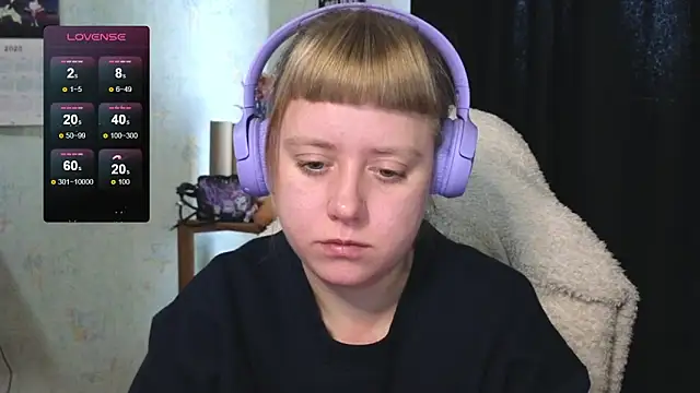 Snapshot of June_shy0 chatting on September 30, 2025, 6:29 am June shy0 online show from September 30, 2025, 6:29 am